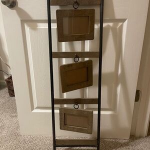 Wall hanging picture frame